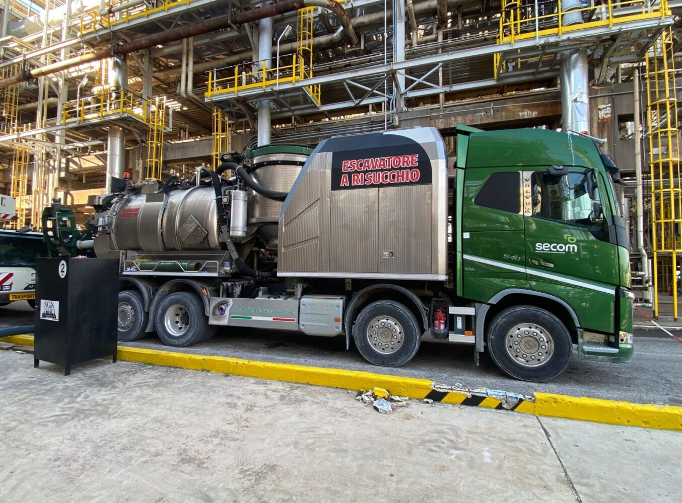 Aspiratori Industriali e Risucchio Polveri 4 Assi